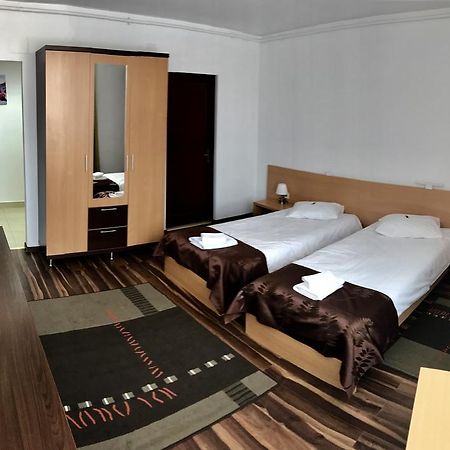 Aparthotel Zorilor คลูจ-นาโปกา ภายนอก รูปภาพ