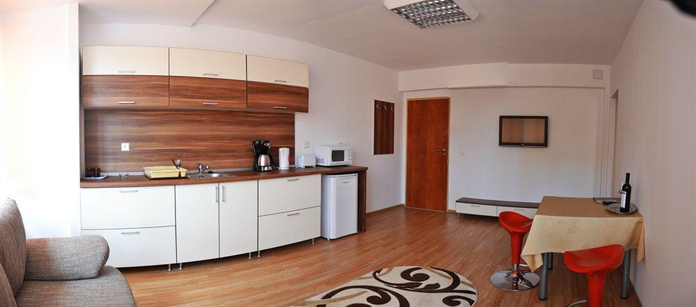 Aparthotel Zorilor คลูจ-นาโปกา ภายนอก รูปภาพ