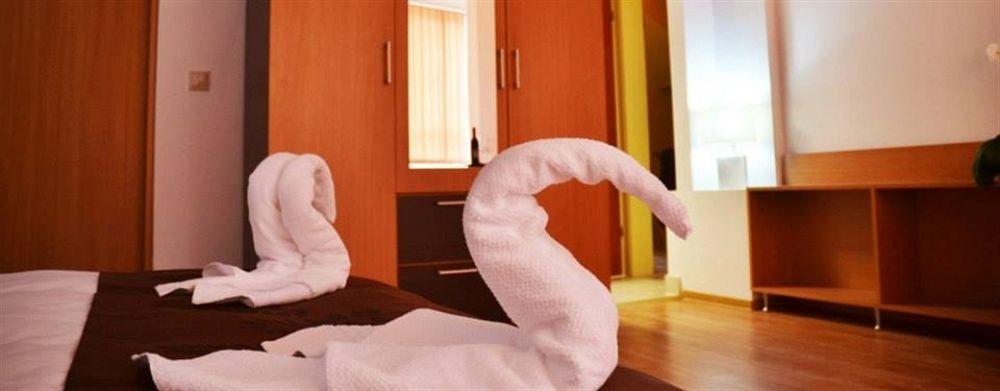 Aparthotel Zorilor คลูจ-นาโปกา ภายนอก รูปภาพ