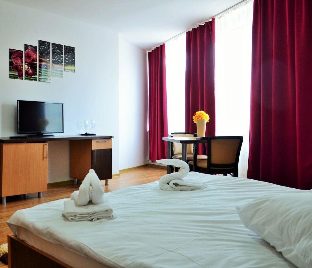 Aparthotel Zorilor คลูจ-นาโปกา ภายนอก รูปภาพ