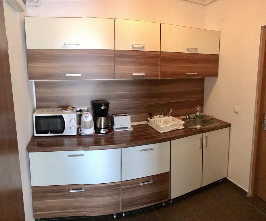 Aparthotel Zorilor คลูจ-นาโปกา ภายนอก รูปภาพ